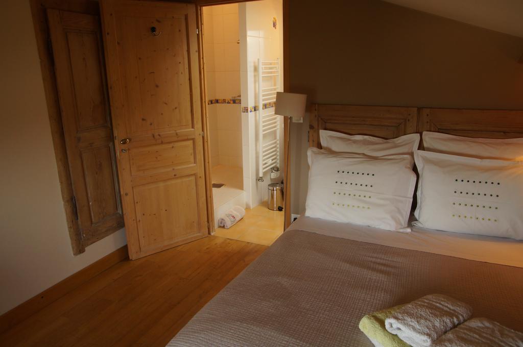 Le Grand Noe Bed and Breakfast Roisey Exteriör bild
